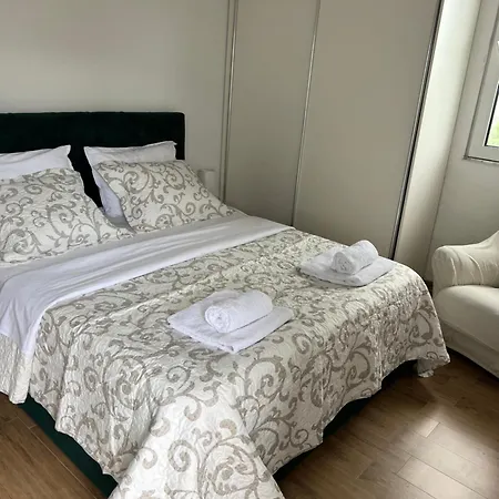 Mia Luxury Winter Apartament Golem (Tirana)